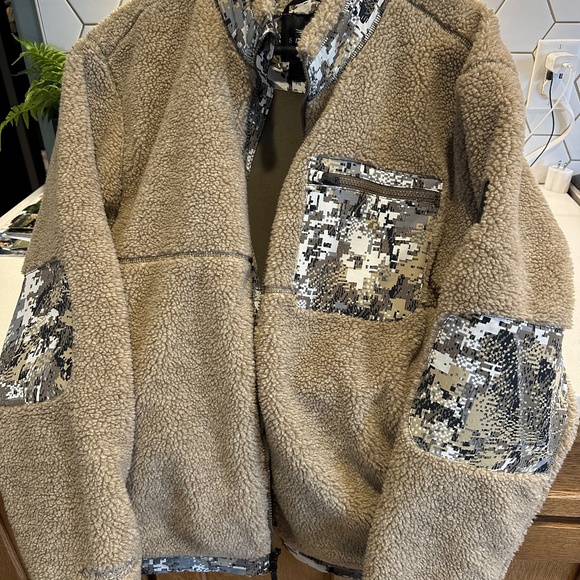 SITKA Optifade Bluff Berber Jacket - Picture 2 of 4